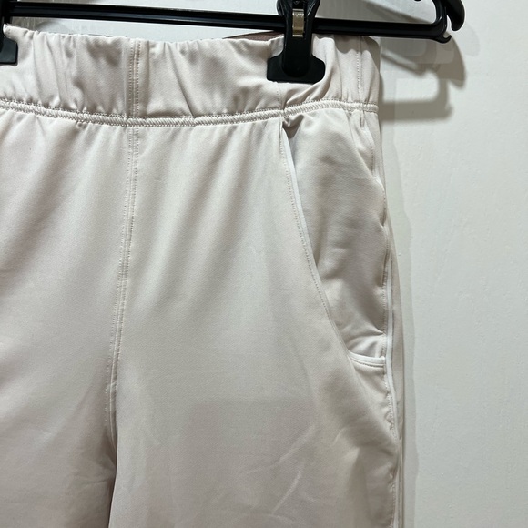 GYMSHARK FITTED PANTS (with small stain on back) see pics - Picture 3 of 8